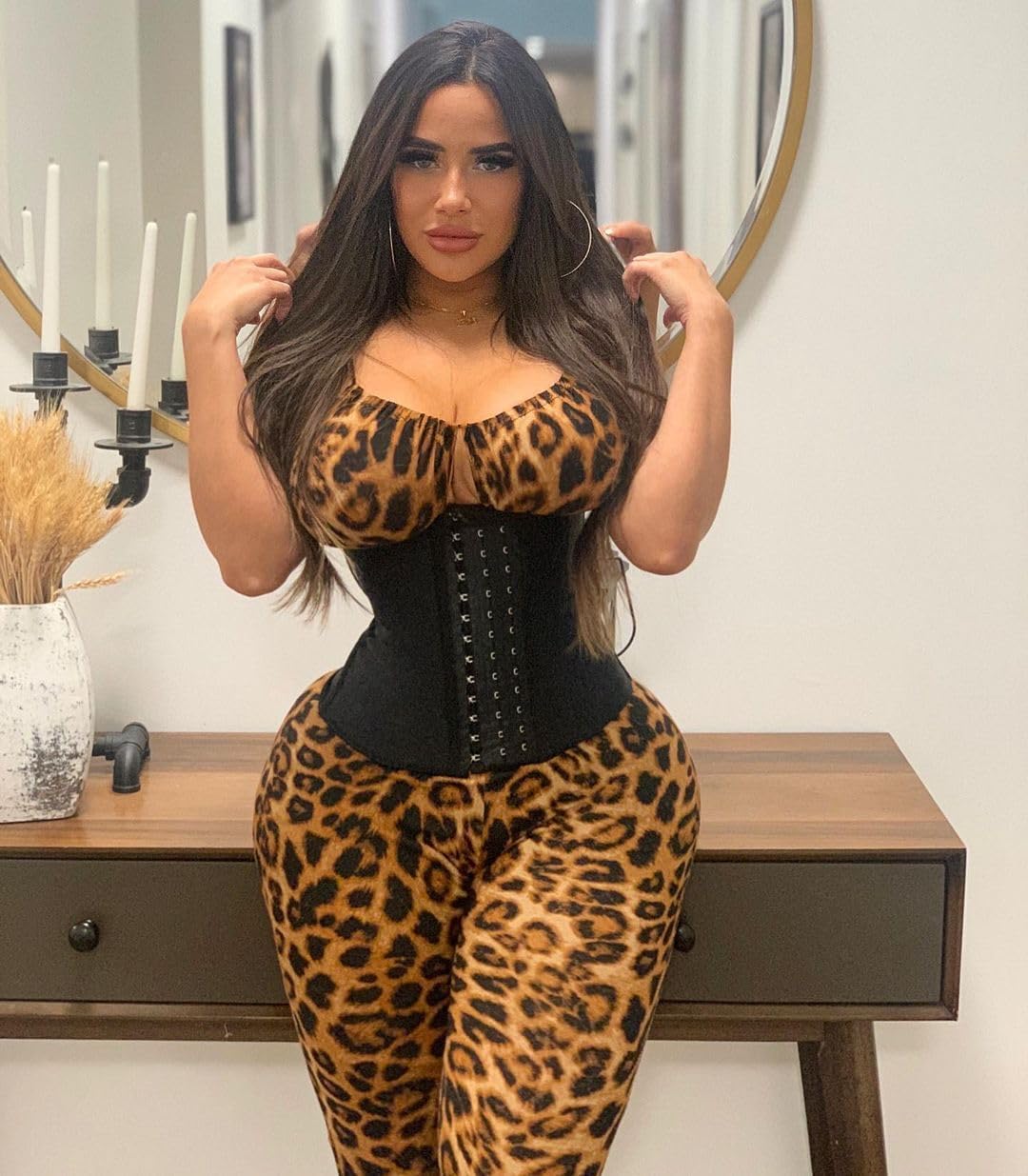 YIANNA Women's Underbust Latex Sport Girdle Waist Trainer Corsets Hourglass Body Shaper - Image 7