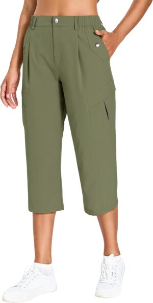 Women’s Cargo Capris Lightwei...