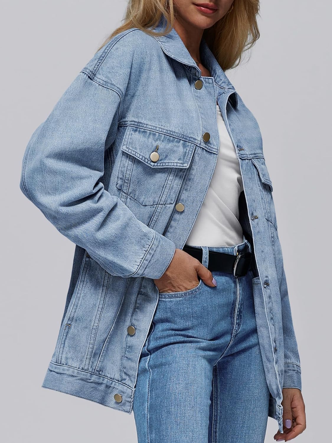 AUTOMET Women's Oversized Jeans Jacket, Classic Button Down Denim Jacket with Chest Pockets, Loose Fit Boyfriend Style Coat - Image 3