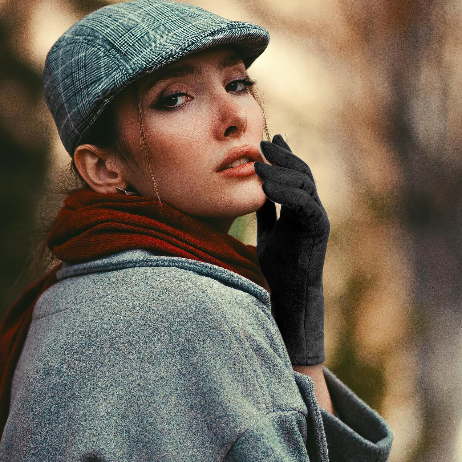 Achiou Women Winter Touchscreen Gloves Soft Comfortable Thermal Elastic Stretch Texting Glove for Traveling, Cycling, Running - Image 4